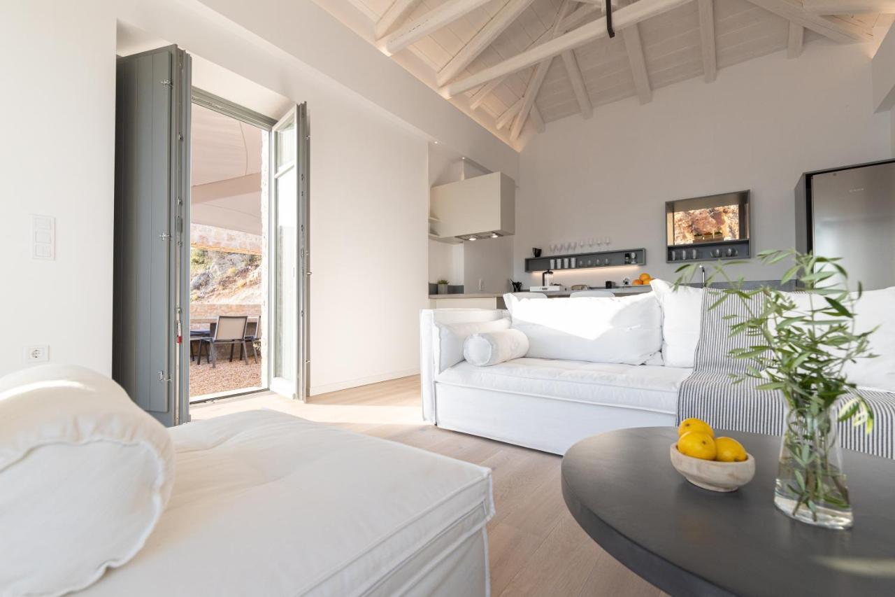 Villa Nupadi Kardhamili Bagian luar foto