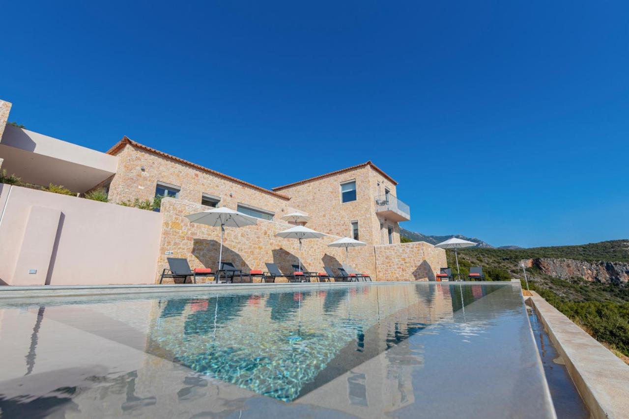 Villa Nupadi Kardhamili Bagian luar foto