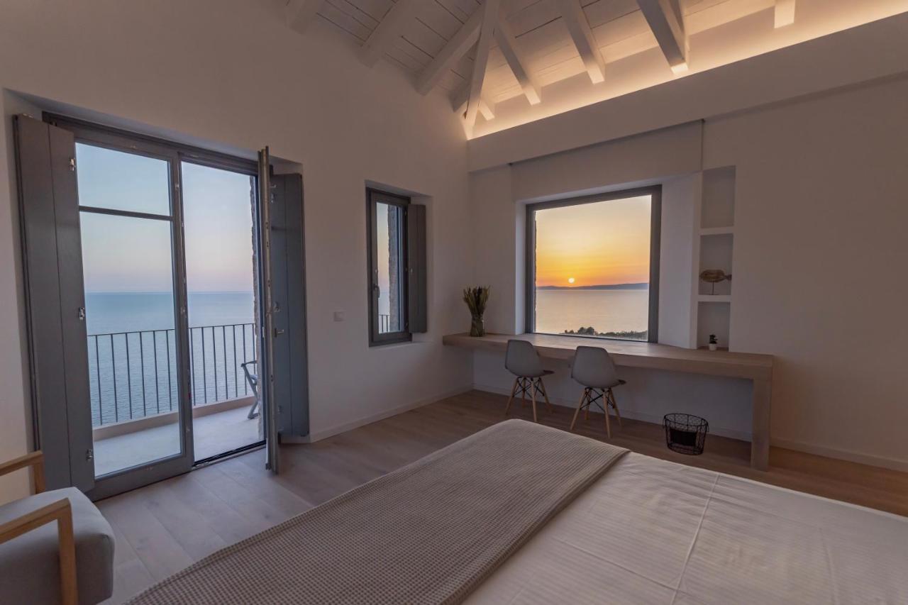 Villa Nupadi Kardhamili Bagian luar foto